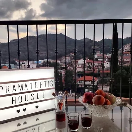 Hétvégi ház Pramateftis House