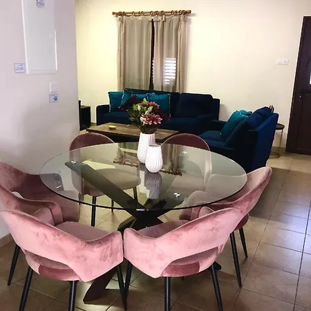 Pramateftis House